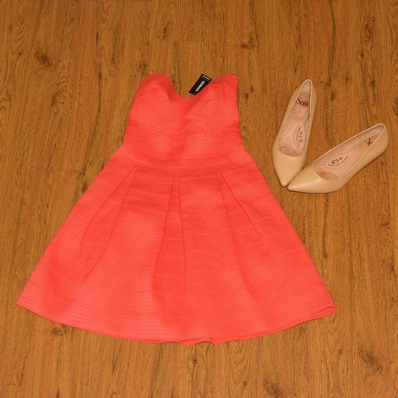 EXPRESS STRAPLESS BONDAGE DRESS - Picture 4 of 5